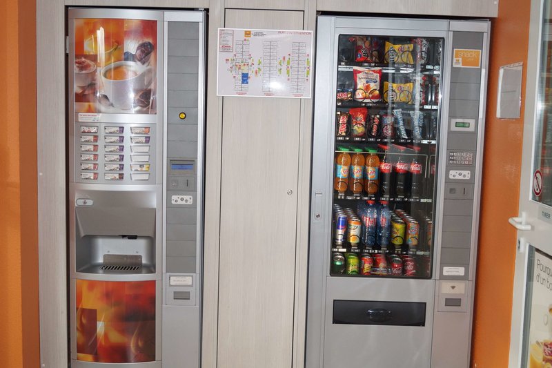 premiere classe saumur