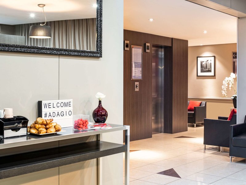 aparthotel adagio la defense esplanade
