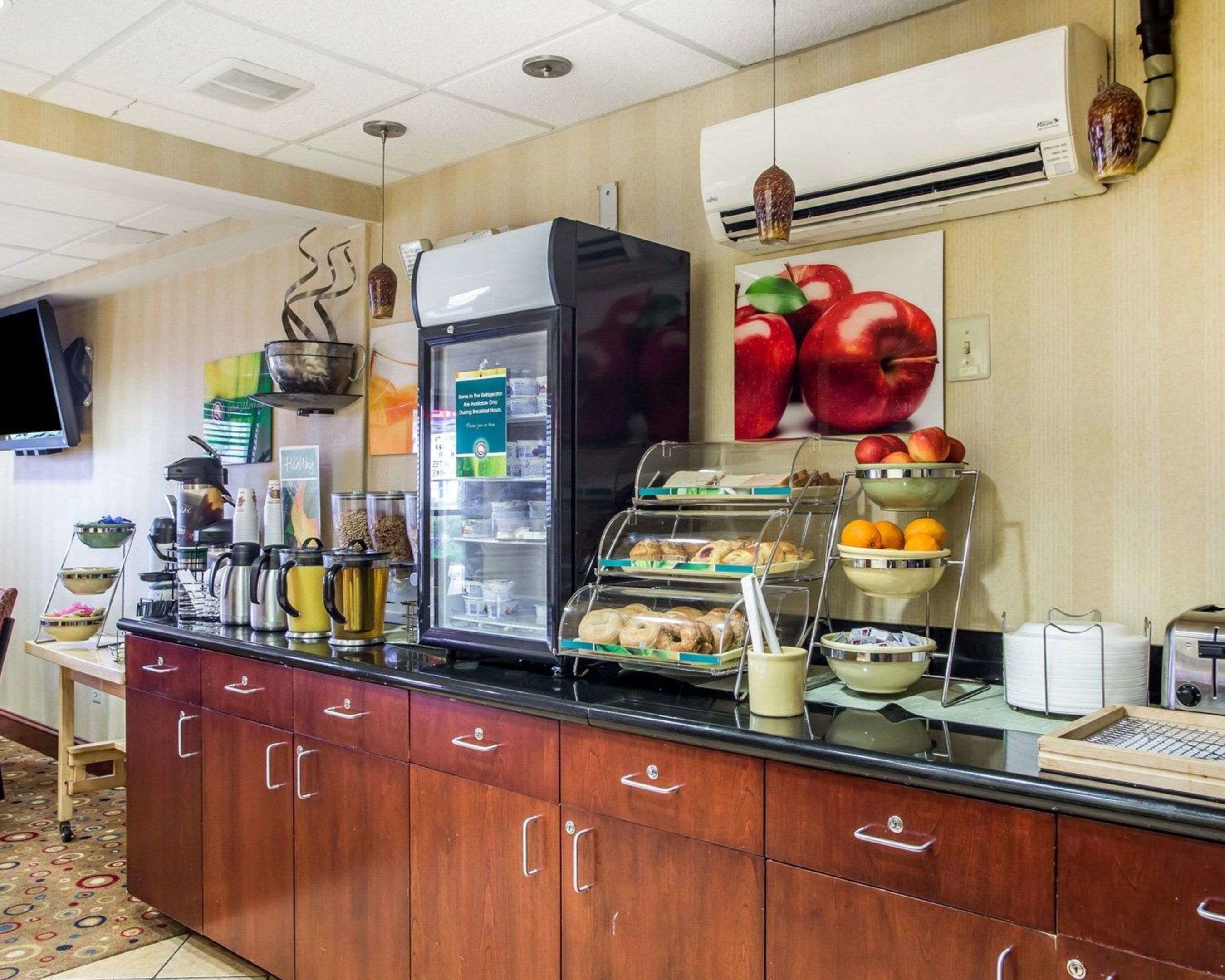 hibiscus inn and suites