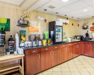 hibiscus inn and suites