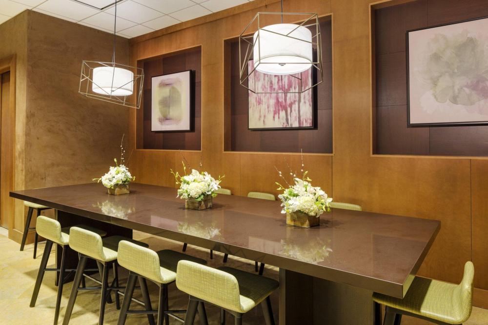 courtyard by marriott boston logan airport