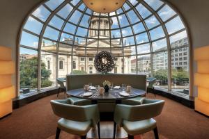 Hilton Berlin,Mitte>>Berlin,5 star