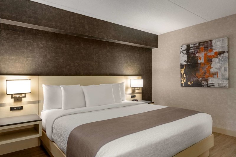 days inn by wyndham toronto west mississauga