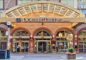 Doubletree By Hilton Hotel Toronto Downtown,Markham>>Downtown Toronto,4 star
