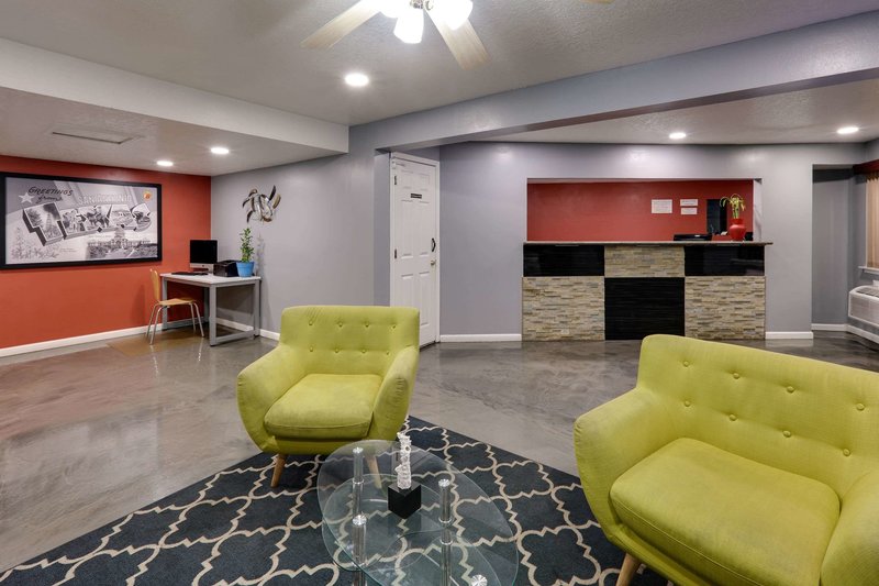 super 8 by wyndham san antonio pearl district downtown