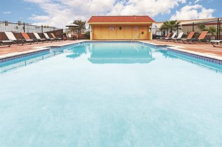 La Quinta Inn By Wyndham San Antonio Brooks City Base,Harlandale>>Bexar County,3 star