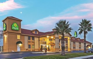 La Quinta Inn By Wyndham San Antonio Brooks City Base,Harlandale>>Bexar County,3 star