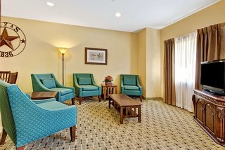 Super 8 By Wyndham San Antonio Airport North,15314 San Pedro Avenue,3 star