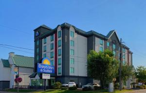 Days Inn Suites By Wyndham By The Falls,Ontario>>Niagara Falls,2 star