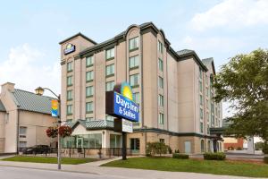 Days Inn Suites By Wyndham By The Falls,Ontario>>Niagara Falls,2 star