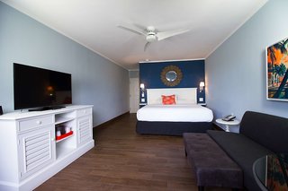 banana bay resort and marina