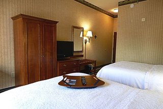 hampton inn and suites scottsburg