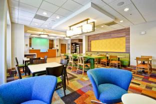 Fairfield Inn & Suites By Marriott Atlanta Vinings/Galleria,Cobb>>Atlanta,3 star
