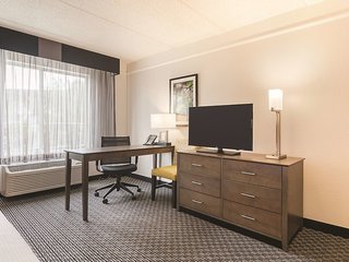 La Quinta Inn & Suites By Wyndham Atlanta Perimeter Medical,Atlanta>>Alpharetta,3 star