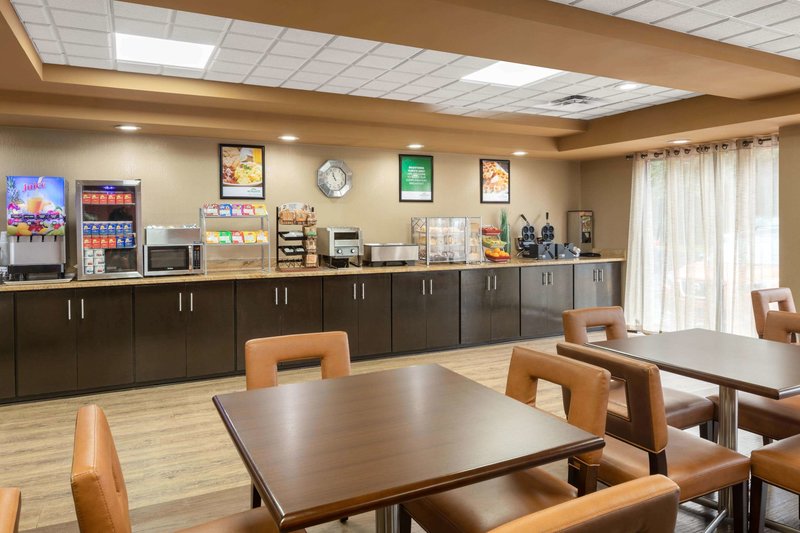 wingate by wyndham atlanta galleria ballpark