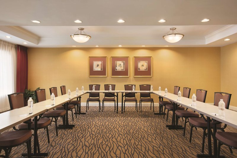 country inn and suites by radisson atlanta airport north ga