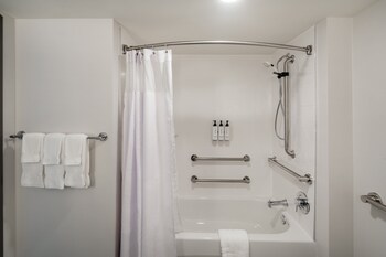 crowne plaza atlanta ne norcross by ihg