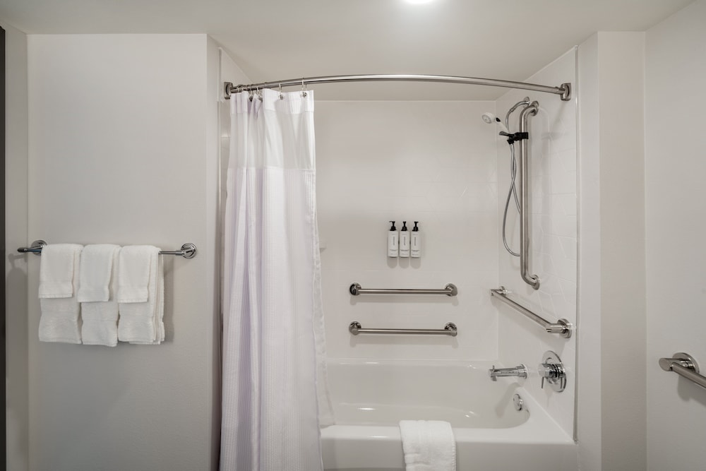 crowne plaza atlanta ne norcross by ihg