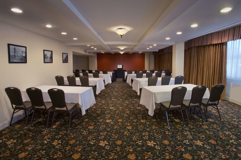 red lion hotel seattle airport