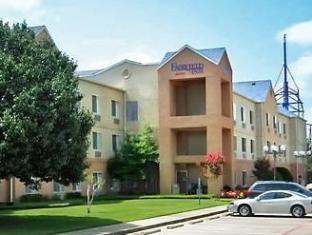 fairfield inn and suites by marriott arlington six flags