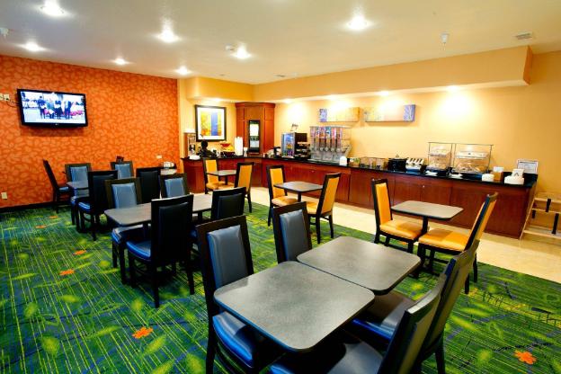 fairfield inn and suites by marriott arlington six flags