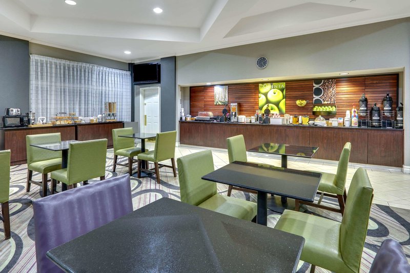 la quinta inn and suites by wyndham dallas north central