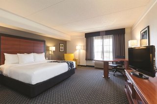 La Quinta Inn & Suites By Wyndham Dallas North Central,Texas>>Dallas,3 star