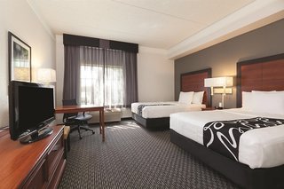 La Quinta Inn & Suites By Wyndham Dallas North Central,Texas>>Dallas,3 star