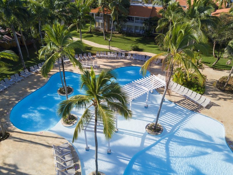 wyndham alltra samana all inclusive resort