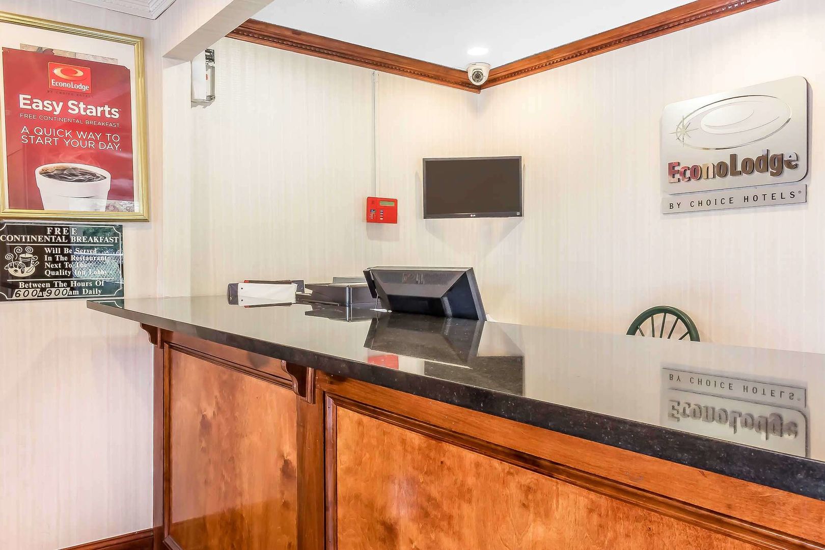 red carpet inn philadelphia airport