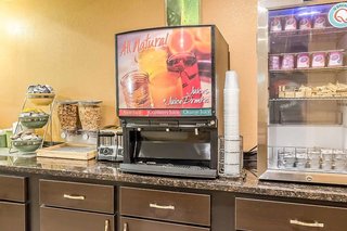 red carpet inn philadelphia airport