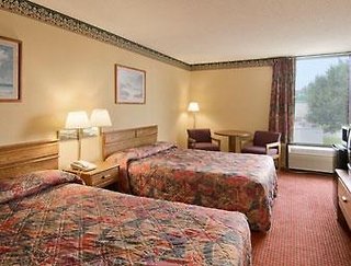 Super 8 By Wyndham Myrtle Beach/Market Common Area,South Carolina>>Myrtle Beach,2 star