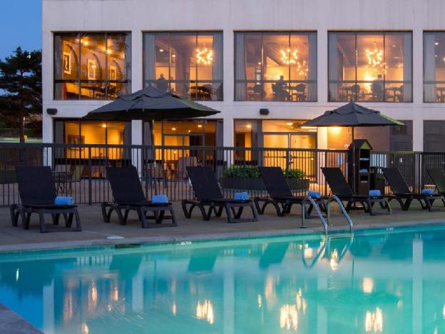 hotel preston nashville airport