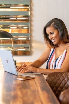 hotel preston nashville airport