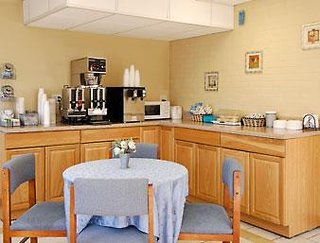 Super 8 By Wyndham Nashville/ Dntn/ Opryland Area,Nashville>>Madison,2 star
