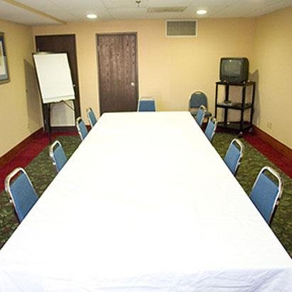 the alexis inn and suites nashville airport