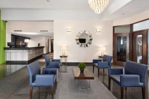 days inn and conference centre by wyndham montreal airport
