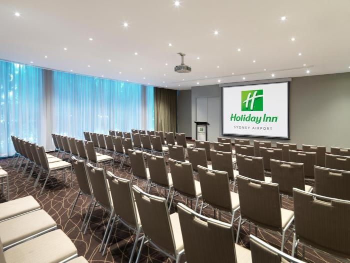 crowne plaza sydney airport by ihg