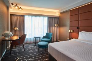 crowne plaza sydney airport by ihg