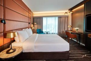crowne plaza sydney airport by ihg