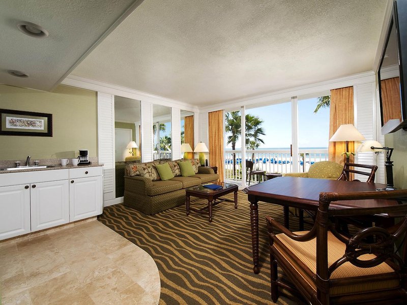 tradewinds island grand