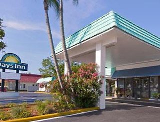 Days Inn By Wyndham St. Petersburg Central,St. Petersburg>>St. Pete Beach,2 star
