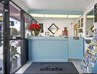 days inn by wyndham st petersburg central