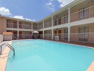 Super 8 By Wyndham Austin Downtown/Capitol Area,Texas>>Austin,2 star
