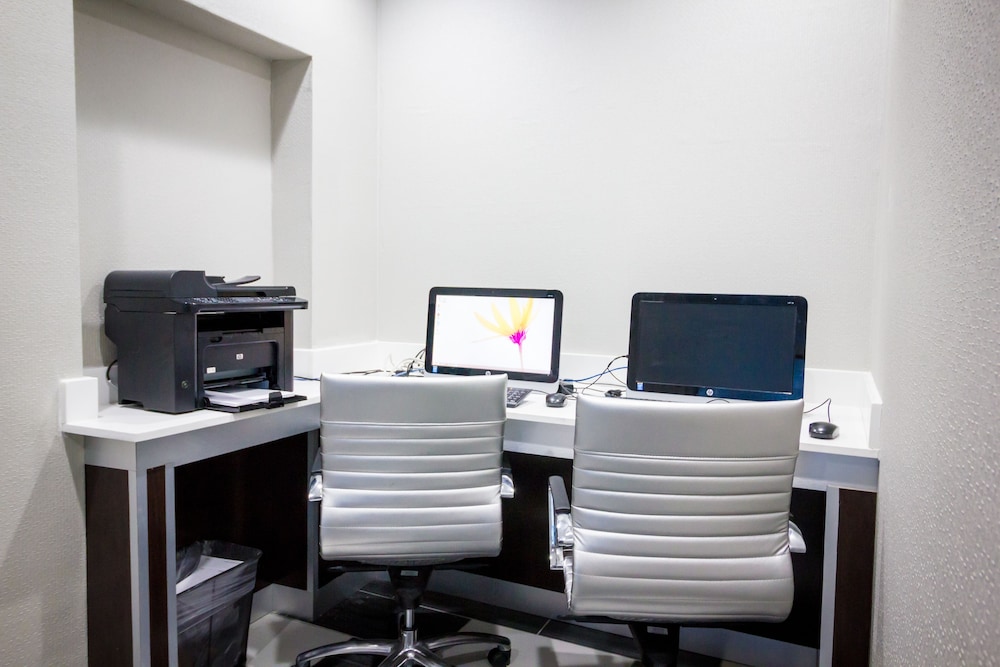 atwell suites austin airport by ihg