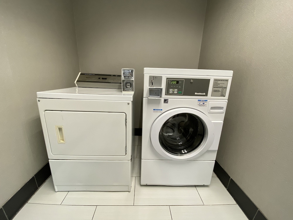 atwell suites austin airport by ihg