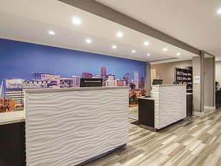 La Quinta Inn & Suites By Wyndham Denver Airport Dia,Denver>>Aurora,3 star