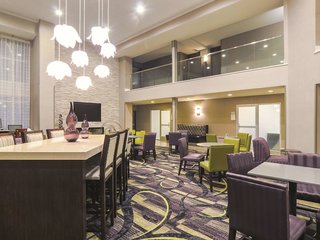 La Quinta Inn & Suites By Wyndham Denver Airport Dia,Denver>>Aurora,3 star