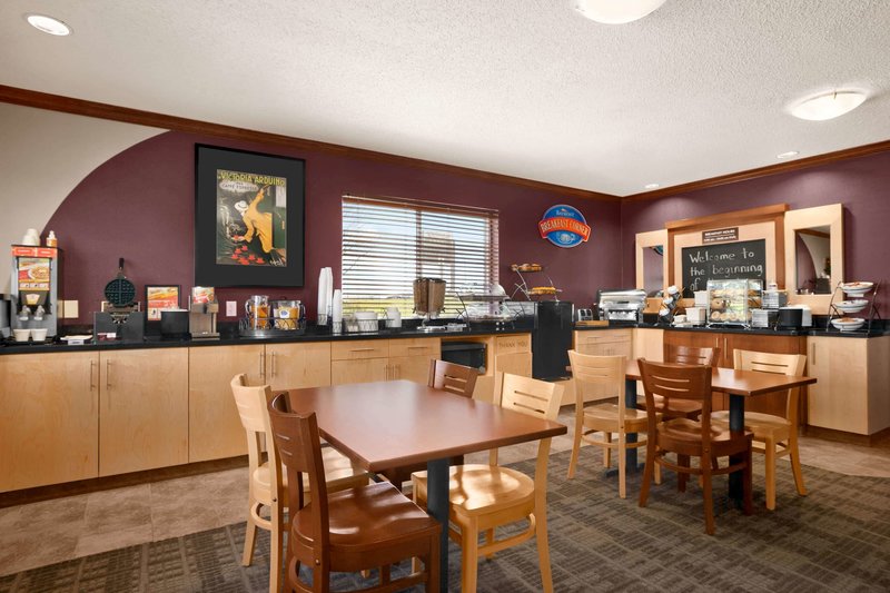 baymont by wyndham golden red rocks