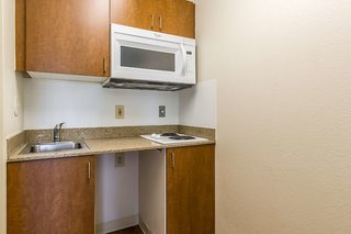 hometowne studios by red roof houston northwest